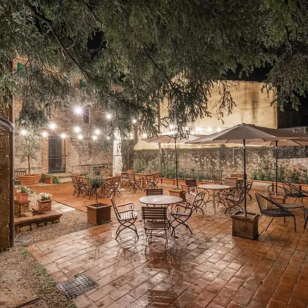 Palazzo Brandano 3* Petroio